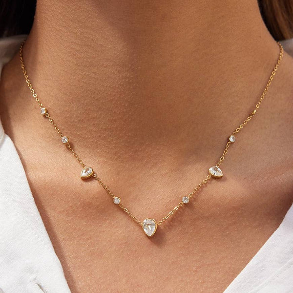 Pear Necklace 18K