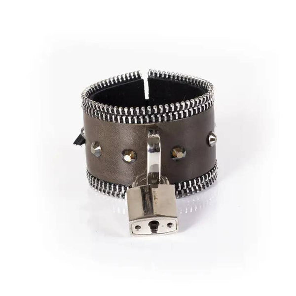 Serpentine Chic Leather Cuff