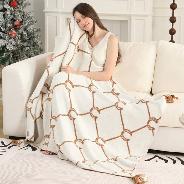 Cozy Horseshoe Pattern Tassel Reversible Throw Blanket