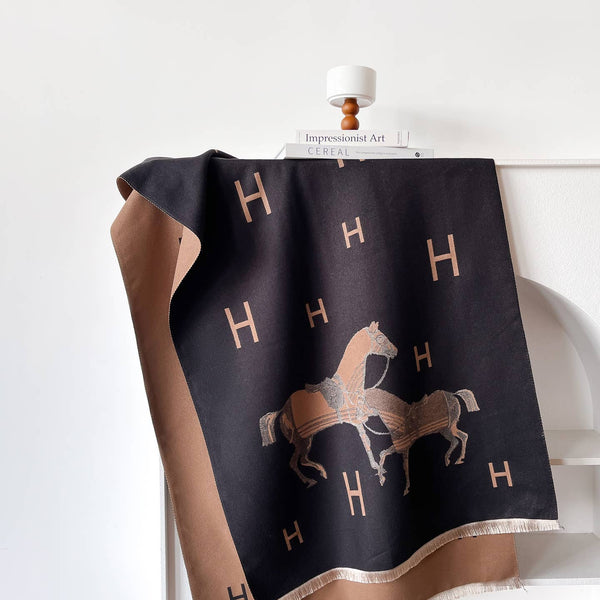 Equestrian Black/Tan Stable Reversible Wrap
