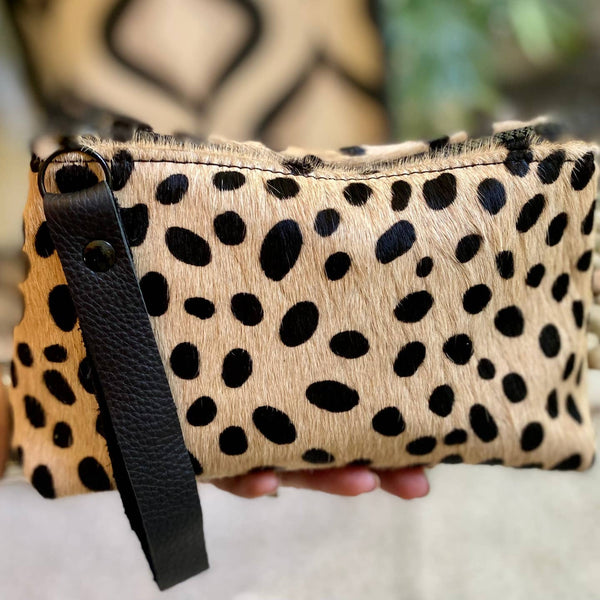 Pammy Cheetah Wristlet - Statements Boutique