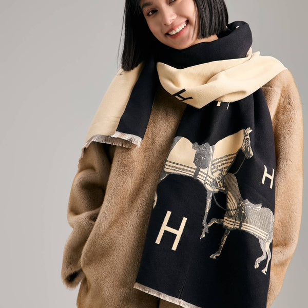 Equestrian Black/Cream Reversible Wrap